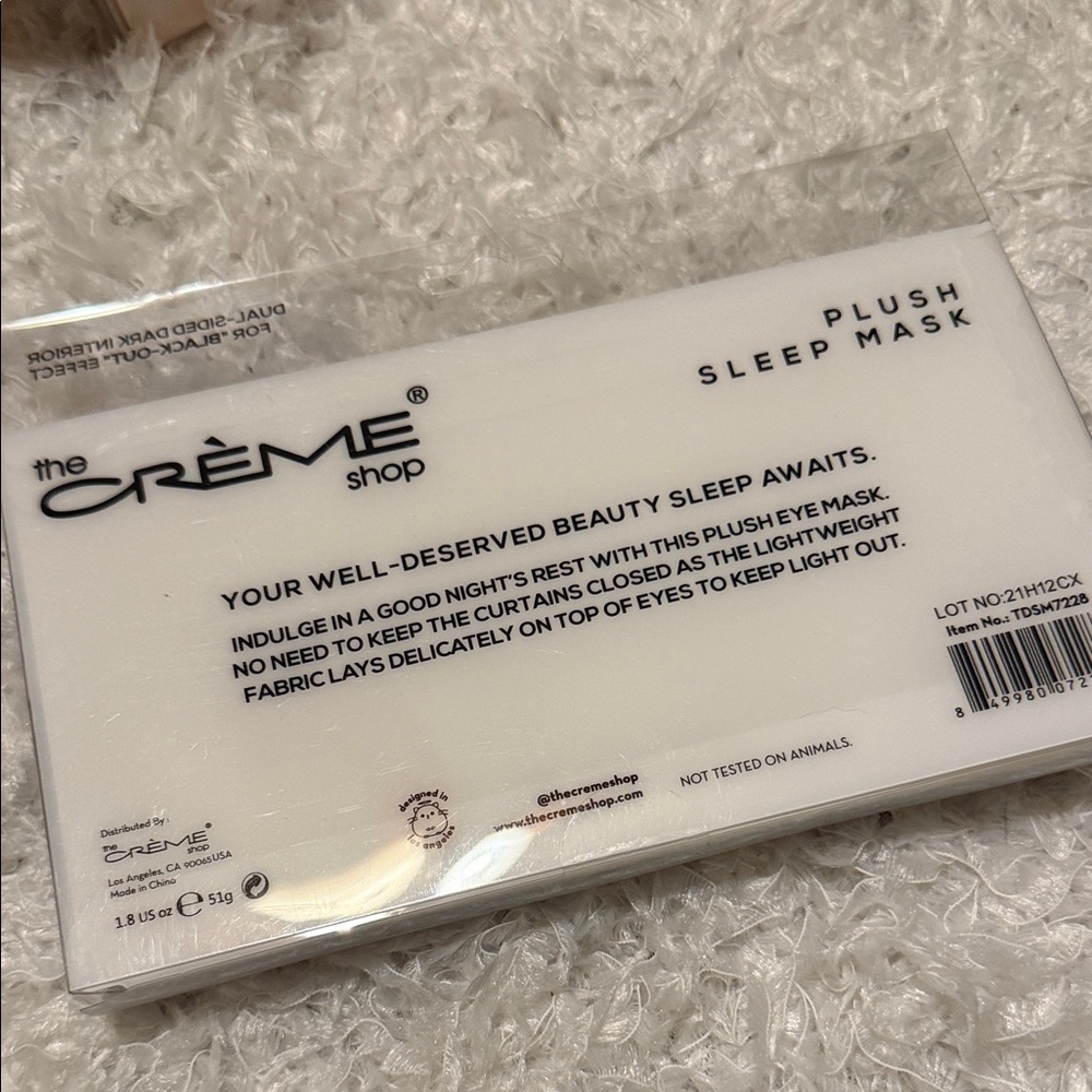 5/$25 The crème shop Girl Bye Plush Sleep Mask - 🆕 - Picture 2 of 2